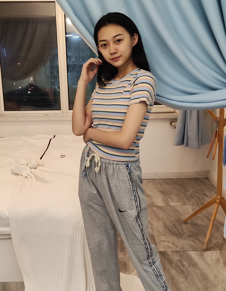 微博刘兵私密照片30张19.5G太诱人了