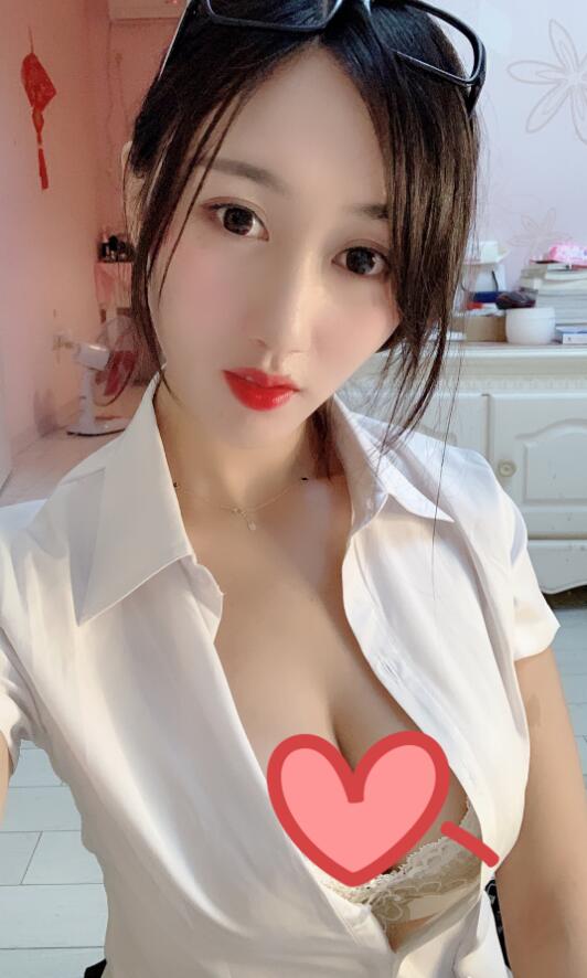 推特小小玉酱太难了私人定制88部50G绝密珍藏