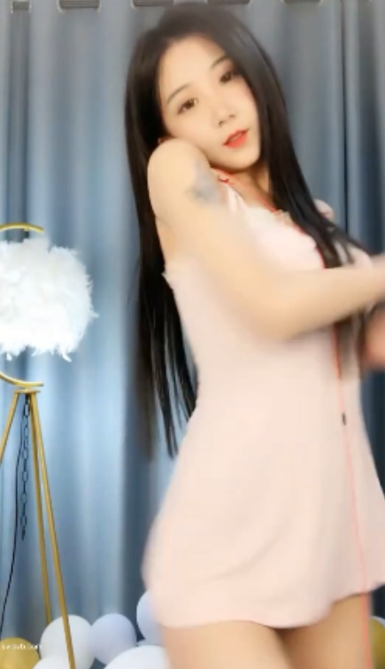 涵老师朦胧诱惑系列4.62G花椒胖臀热舞视觉盛宴