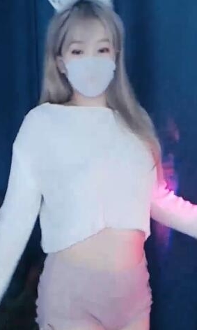 虎牙主播98.3g合集深夜食堂热舞