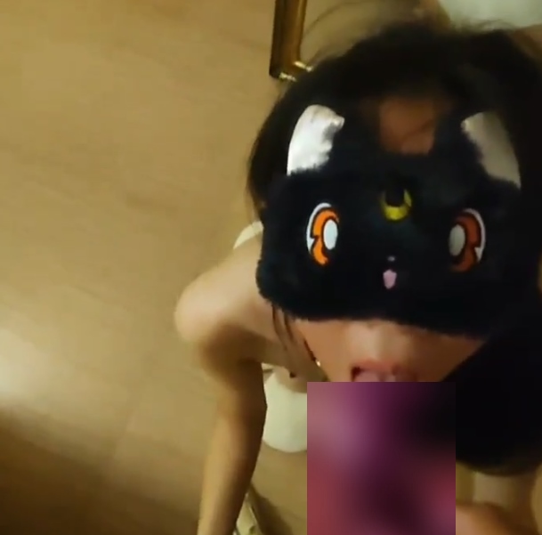 推特小水Ngcox7单男互动26V懵懂合集1.09G
