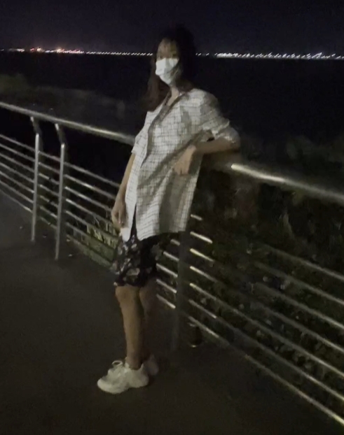 小小星推特户外展示9部9G好顶哦