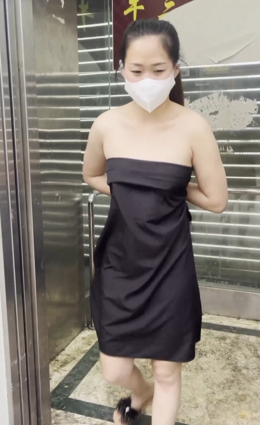 小小星推特户外展示9部9G好顶哦