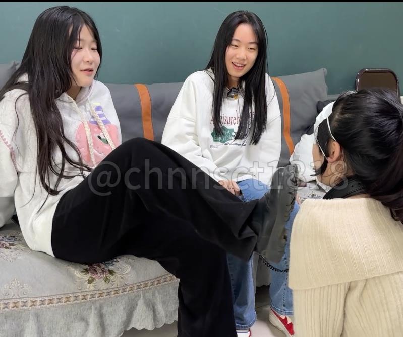 稀有私密资源精神小妹大合集97V135G嫩妹超野性