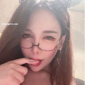 娜美子斗鱼1.29G私密互动6V曲线玲珑狂野福利