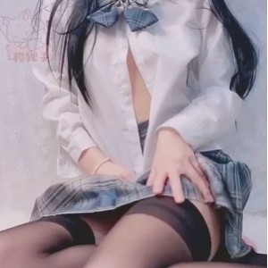 优质身材樱狸子推特水手服1V358M