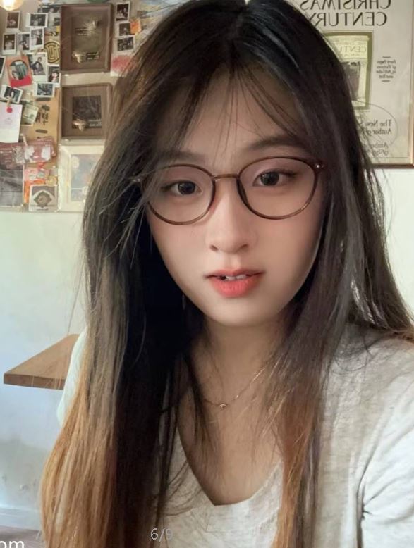 王晓晓浙工商反差私拍10V+9P合集424M学妹私下超会玩