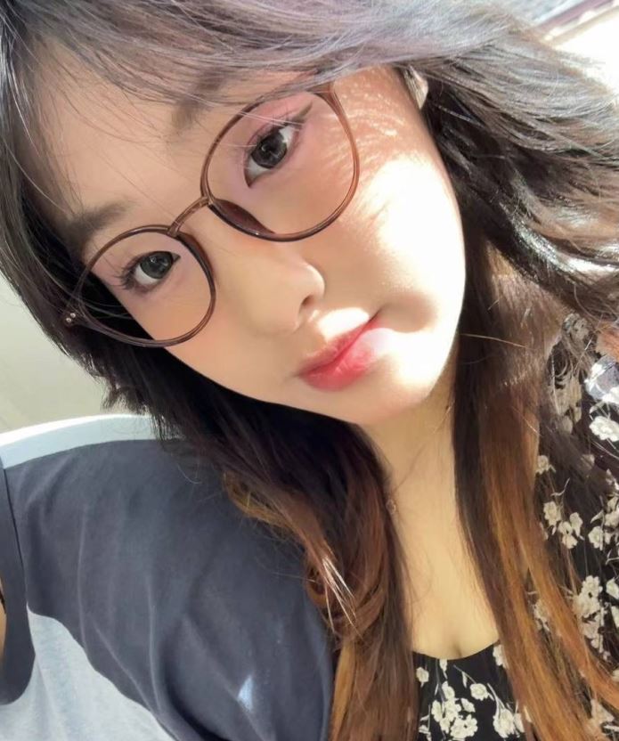 王晓晓浙工商反差私拍10V+9P合集424M学妹私下超会玩
