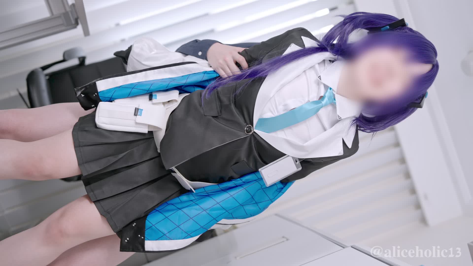 日本CoserAliceholic13互动福利33套52.6G娇躯太撩人