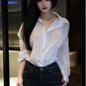 谭小灵浴室湿身定制空姐视频1部1.7G秀人网绝美交互太缠绵